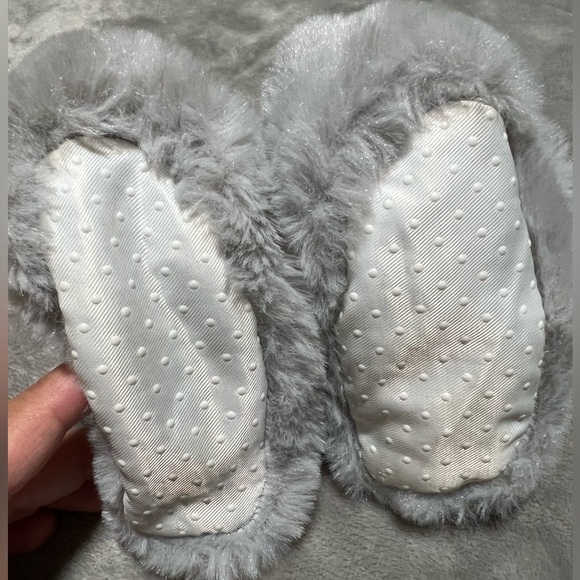 S.L home fashions hat and sock boot - Picture 4 of 4